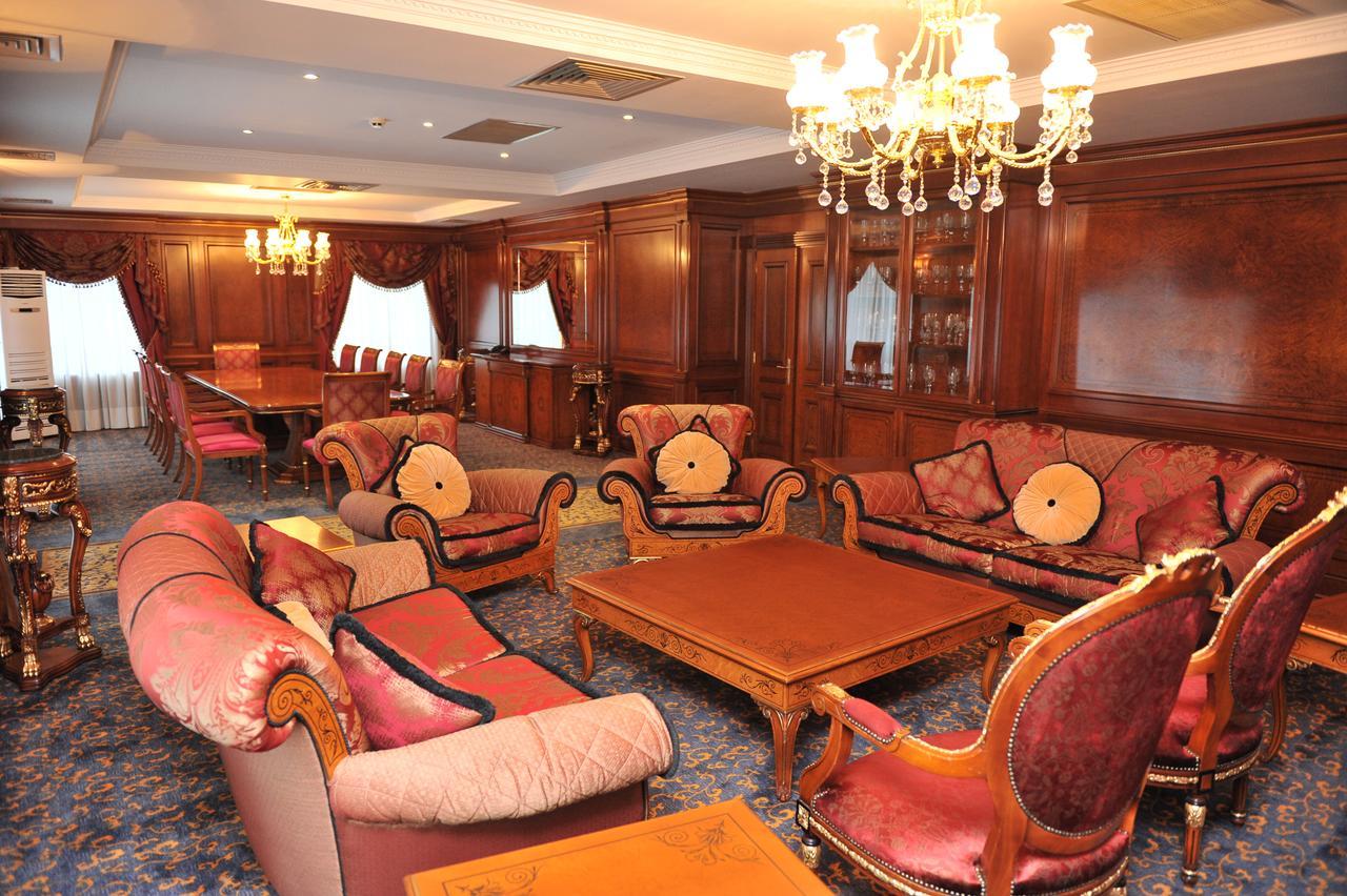 Hotel Intourist Palace Batumi Camera foto