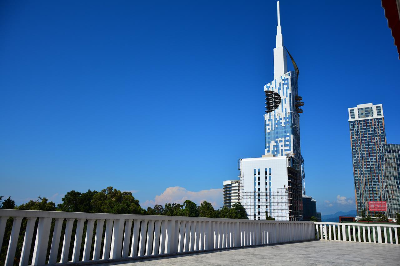 Hotel Intourist Palace Batumi Esterno foto